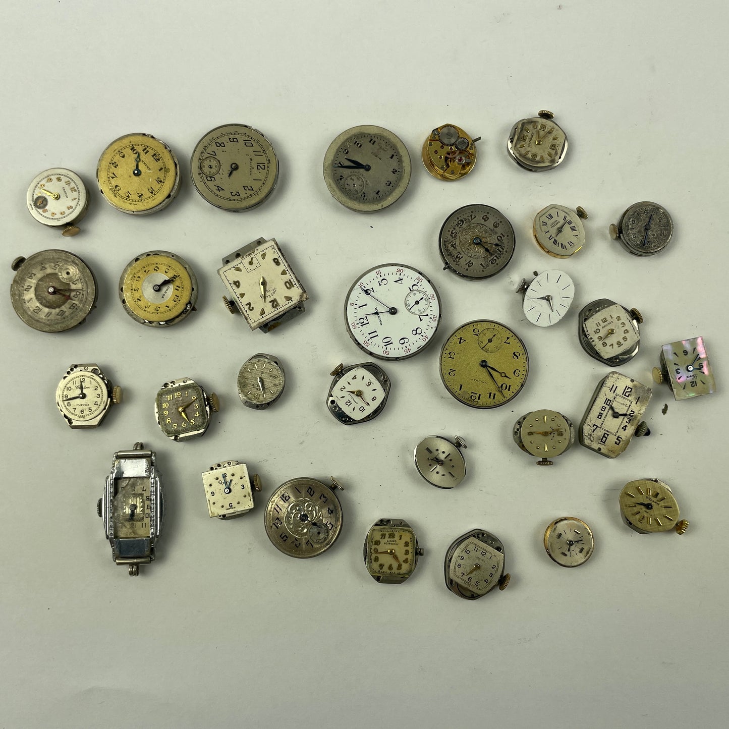 May Lot 88- Vintage American & Swiss Watch Movements
