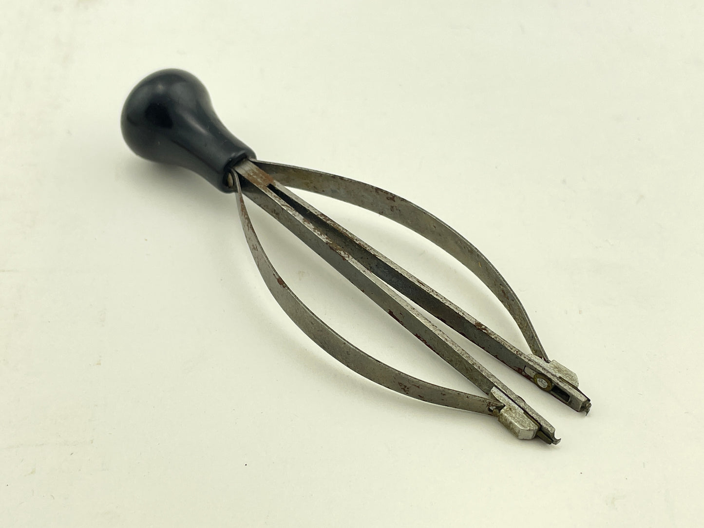 Watchmaker’s No. 3 “PRESTO” Sweep Wheel Remover