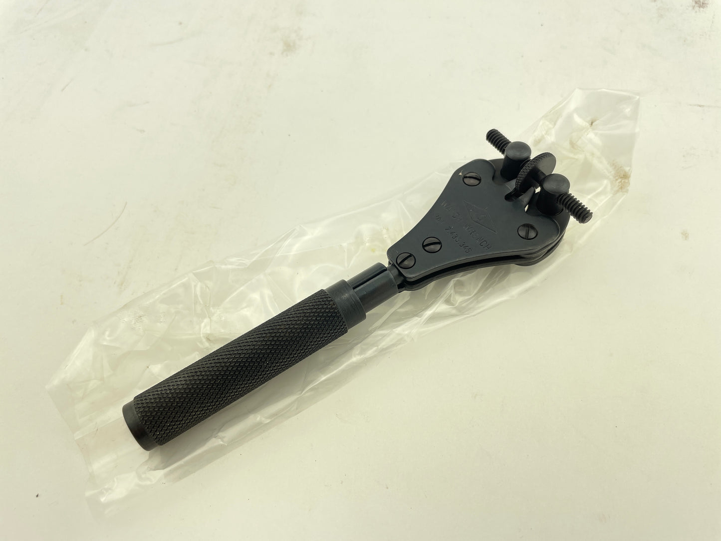 Vigor Boxed No. CO-600 Waterproof Case Wrench