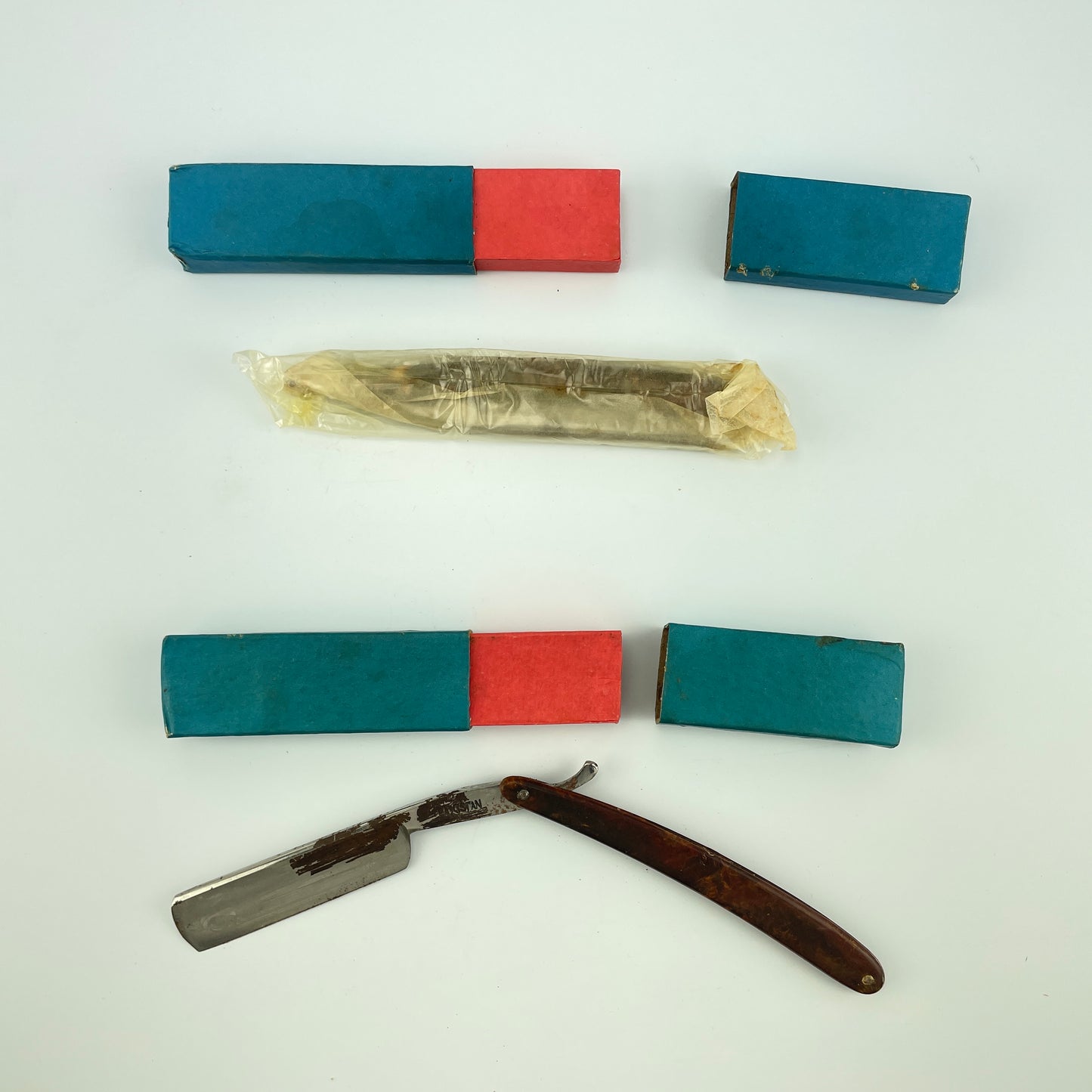 Lot 64- Vintage Straight Razors Selection of (6)