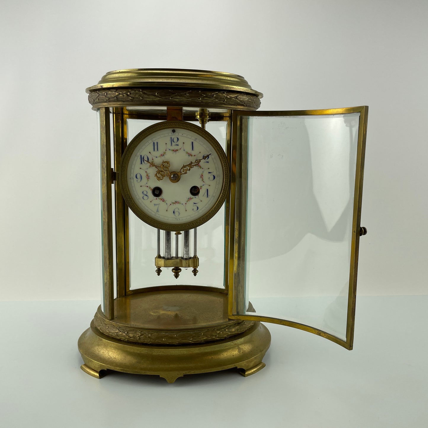 Lot 96- French Crystal Regulator