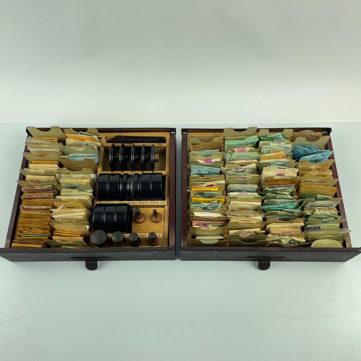 Lot 97- NOS Assorted Pocket Watch (Lo-Dome) Crystal Tray