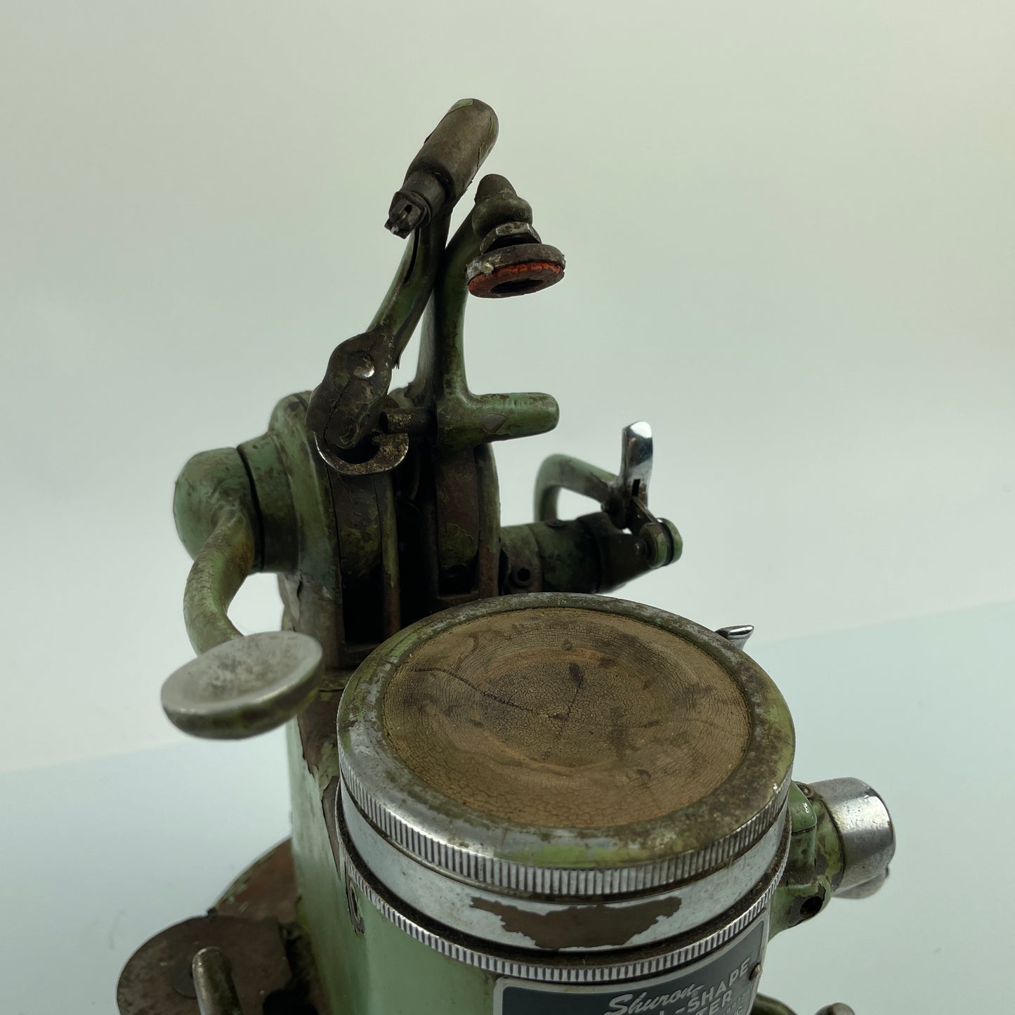 Lot 99- Shuron 82-A All-Shape Optical Lens Cutter