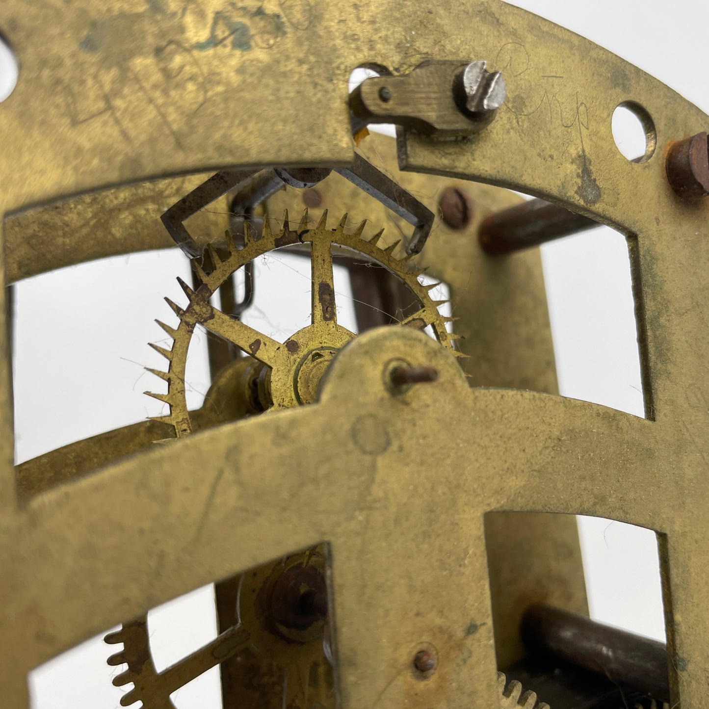 Lot 103- Seth Thomas 30-Day #50 Time Only Clock Movement