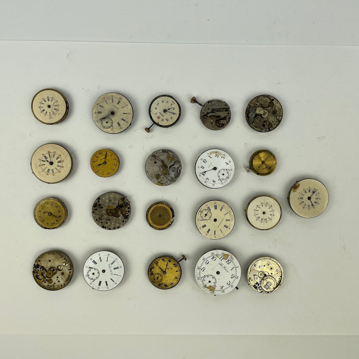 Lot 130- Swiss Pocket Watch Movements (20)