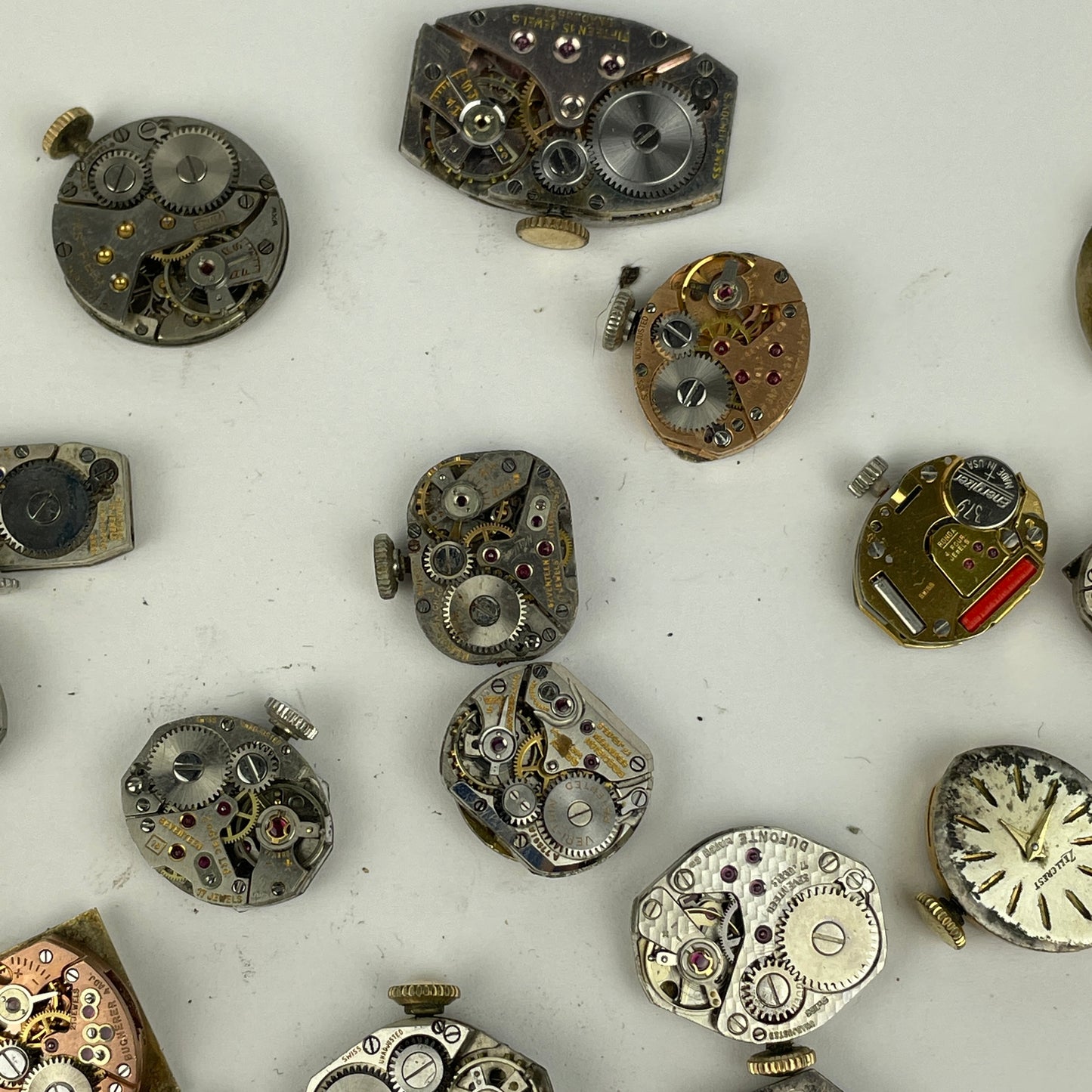 Lot 50- Ladies Vintage Mechanical Wristwatch Movements (32)
