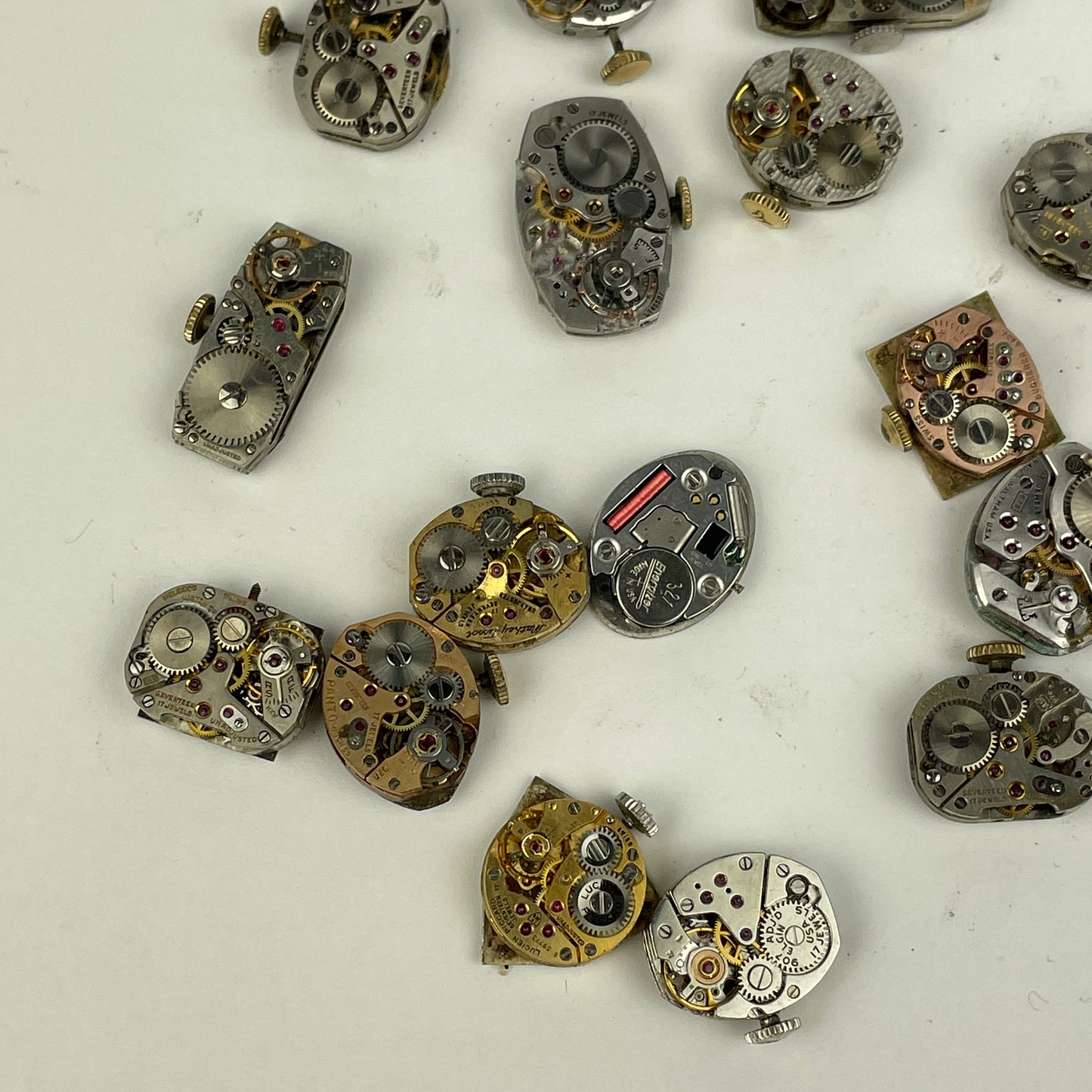 Lot 50- Ladies Vintage Mechanical Wristwatch Movements (32)