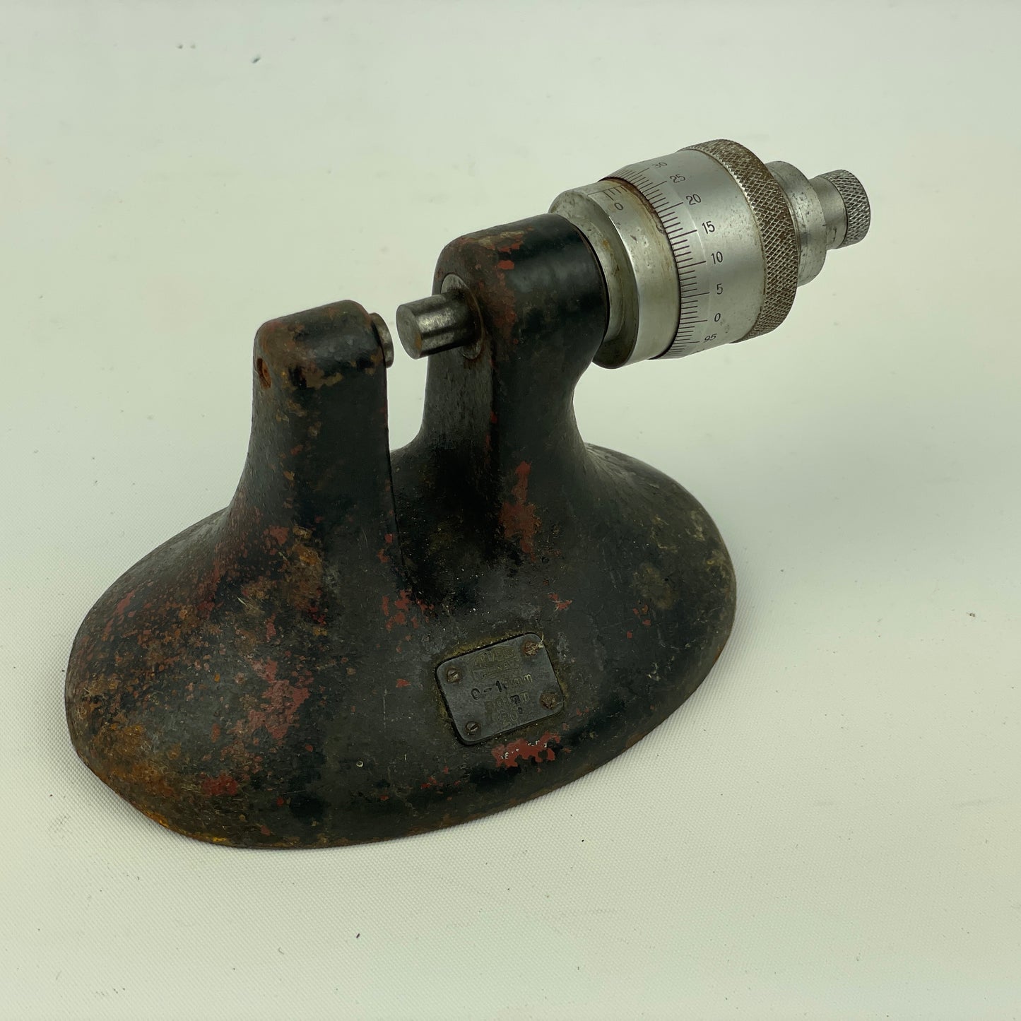 Lot 63- Carl Zeiss Benchtop Micrometer