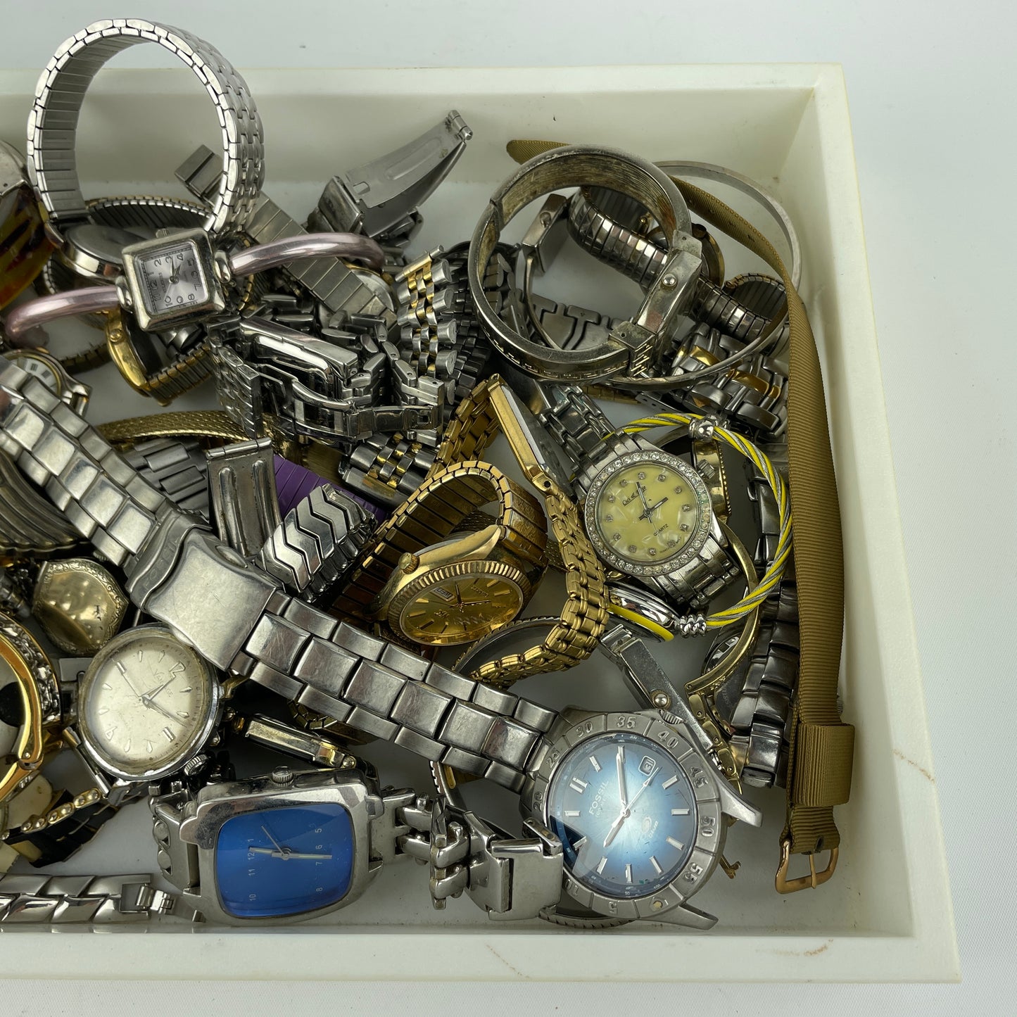 Lot 87- Large Selection of Quartz Wristwatches
