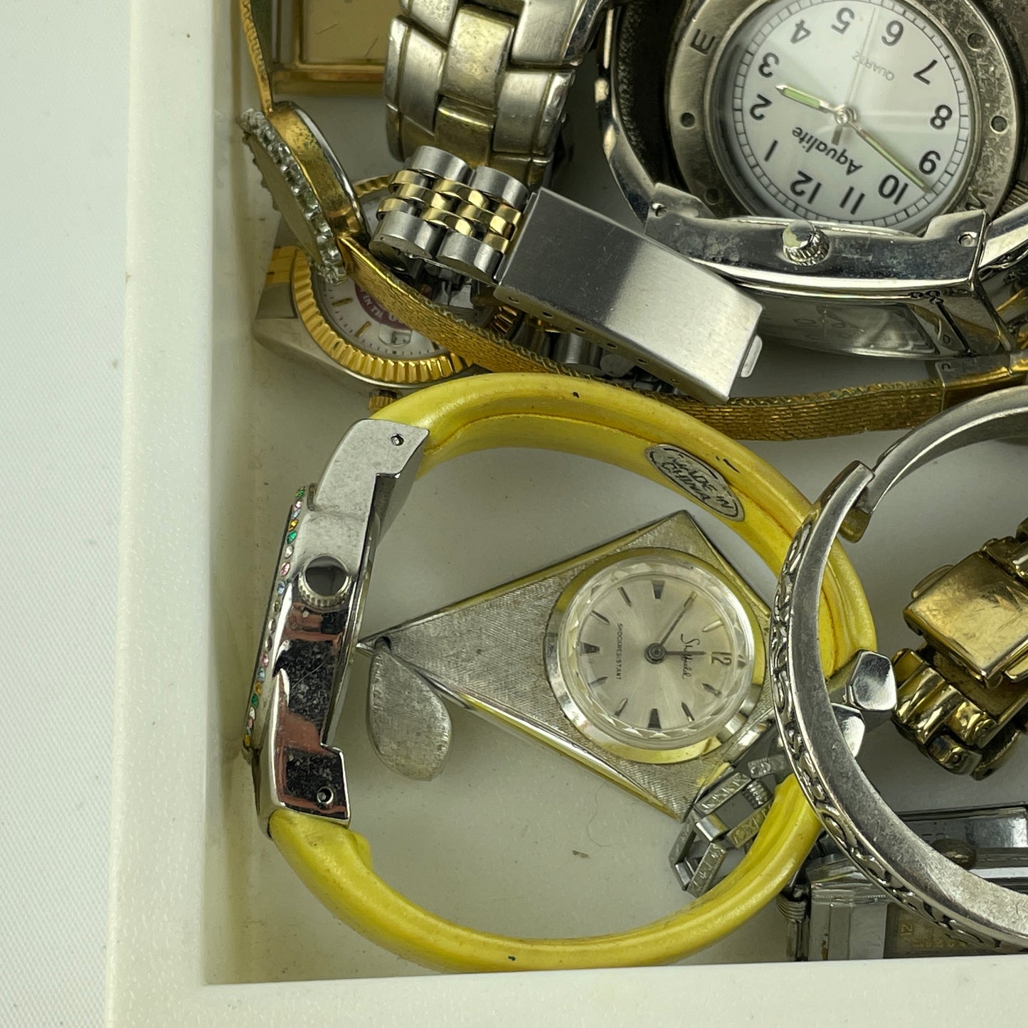 Lot 87- Large Selection of Quartz Wristwatches