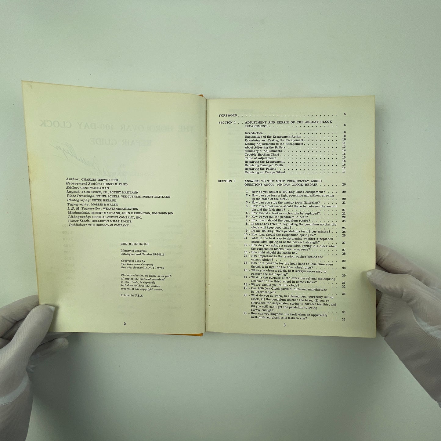 Oct Lot 98- The Horolovar 400-Day Clock Repair Guide