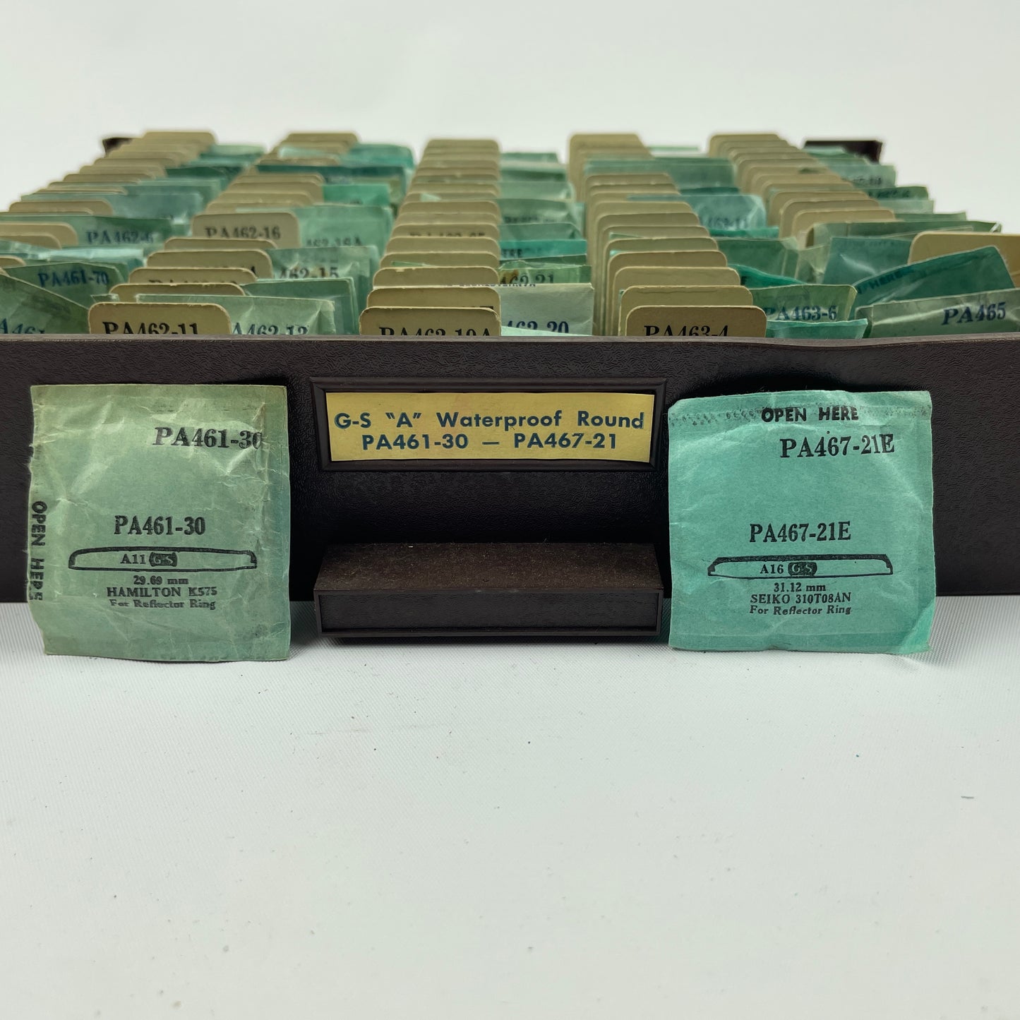 Oct Lot 55- NOS G-S PA “Waterproof Round” Crystal Tray