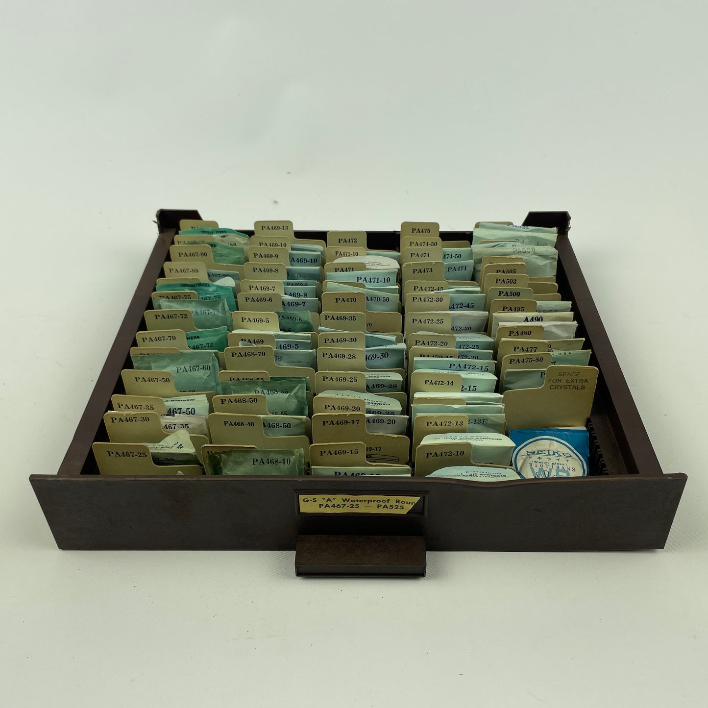 Oct Lot 97- NOS G-S PA “Waterproof Round” Crystal Tray