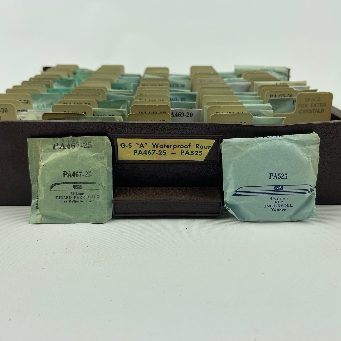 Oct Lot 97- NOS G-S PA “Waterproof Round” Crystal Tray