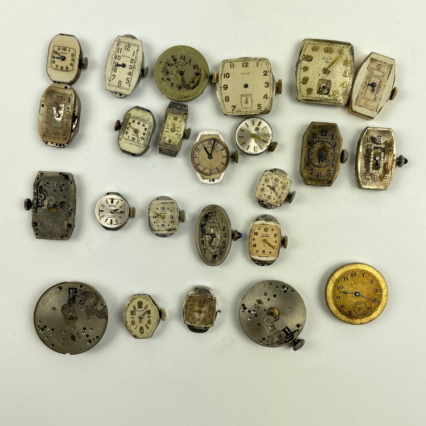 Oct Lot 77- American & Swiss Wristwatch Movements