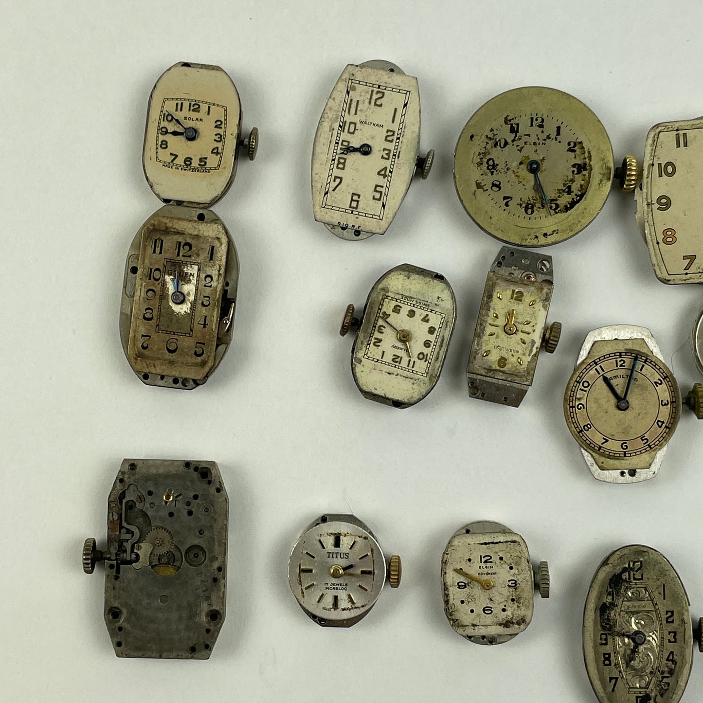 Oct Lot 77- American & Swiss Wristwatch Movements