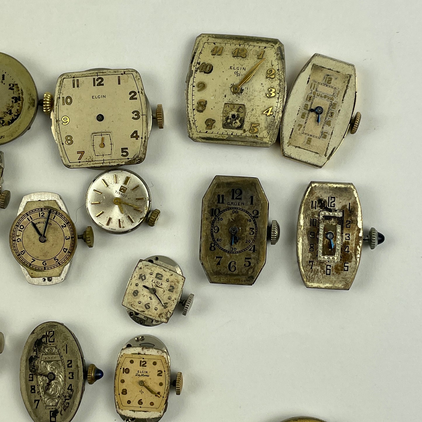 Oct Lot 77- American & Swiss Wristwatch Movements