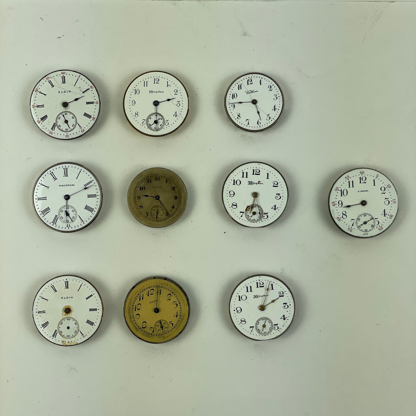 Oct Lot 15- American Lapel Watch Movements