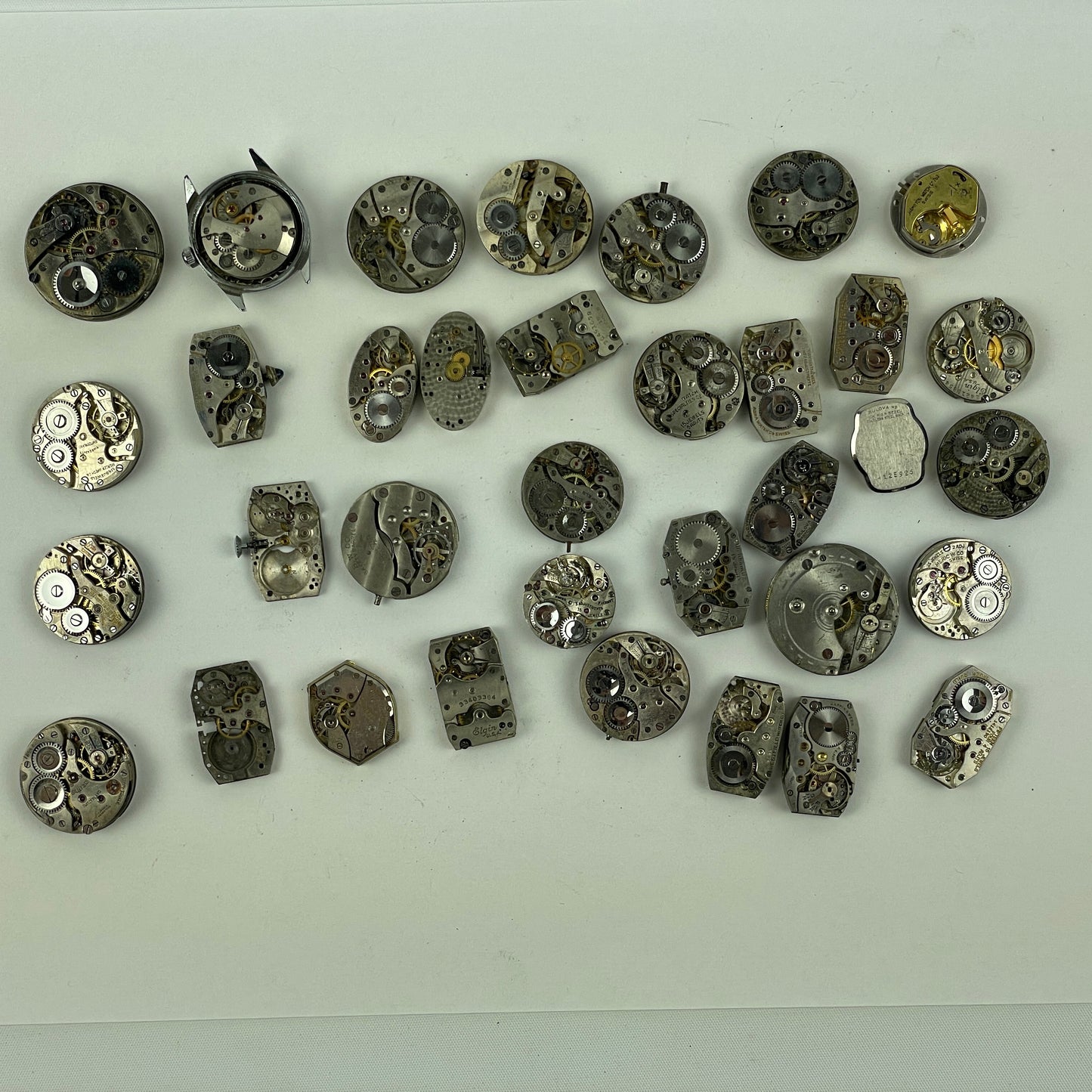 Oct Lot 30- Swiss Mechanical Watch Movements (35)