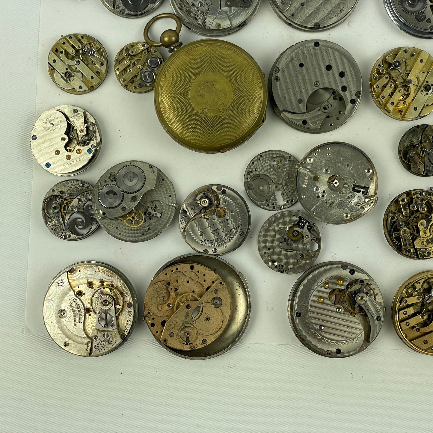 Oct Lot 38- American & Swiss Assortment Pocket Watch Movements
