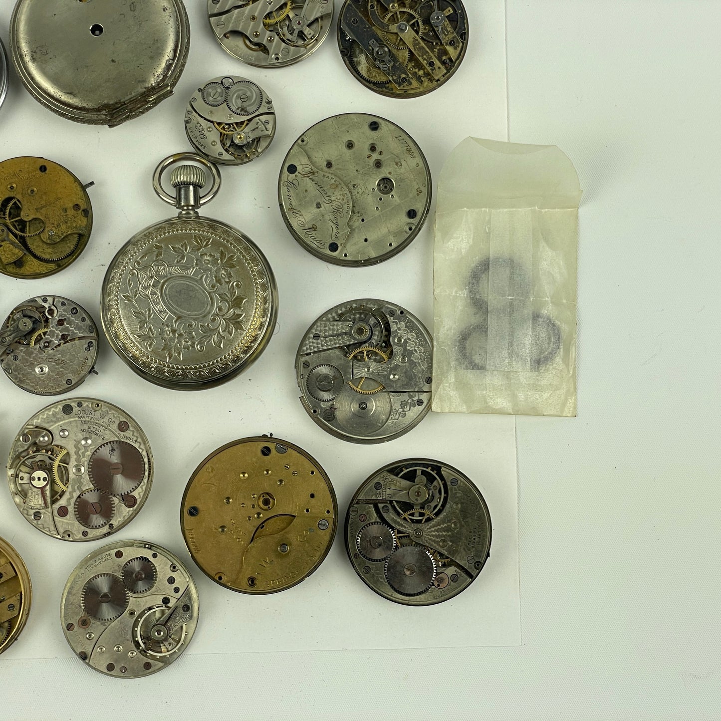 Oct Lot 38- American & Swiss Assortment Pocket Watch Movements