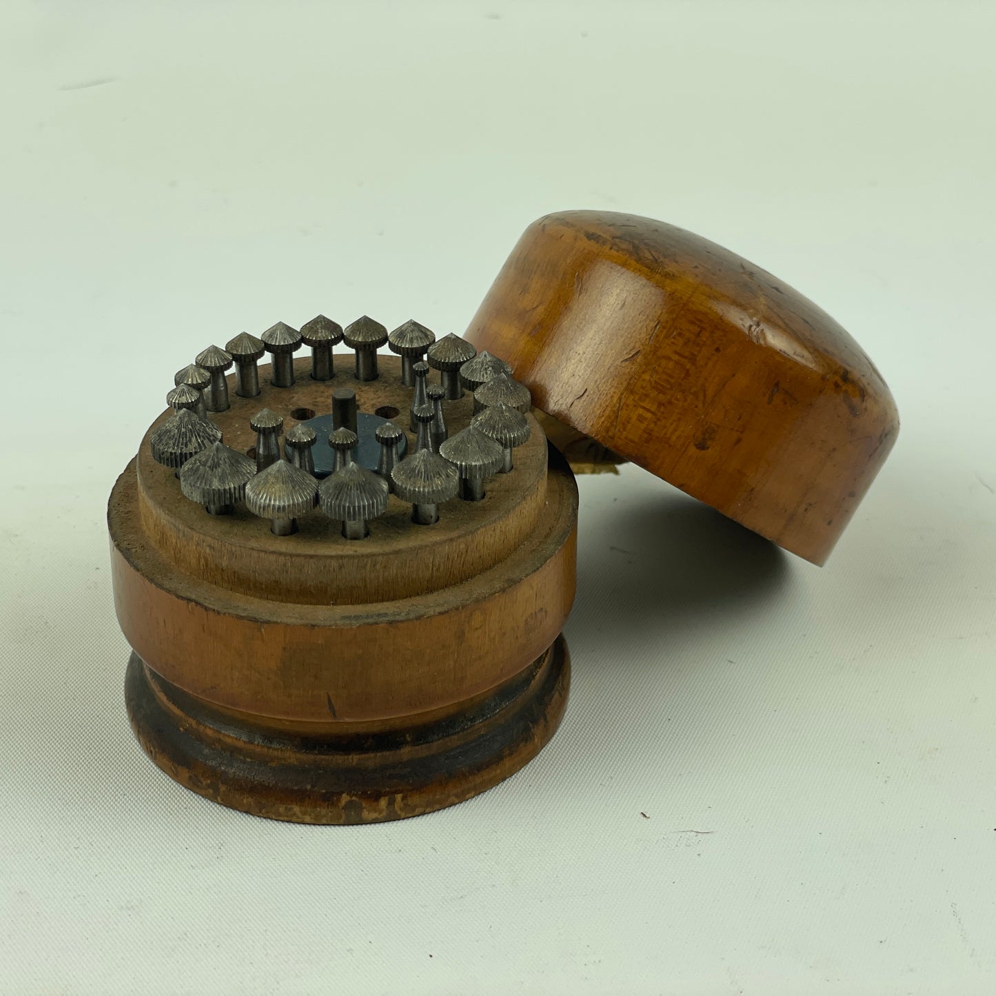 Oct Lot 4- Vintage Jeweling Deburring Set
