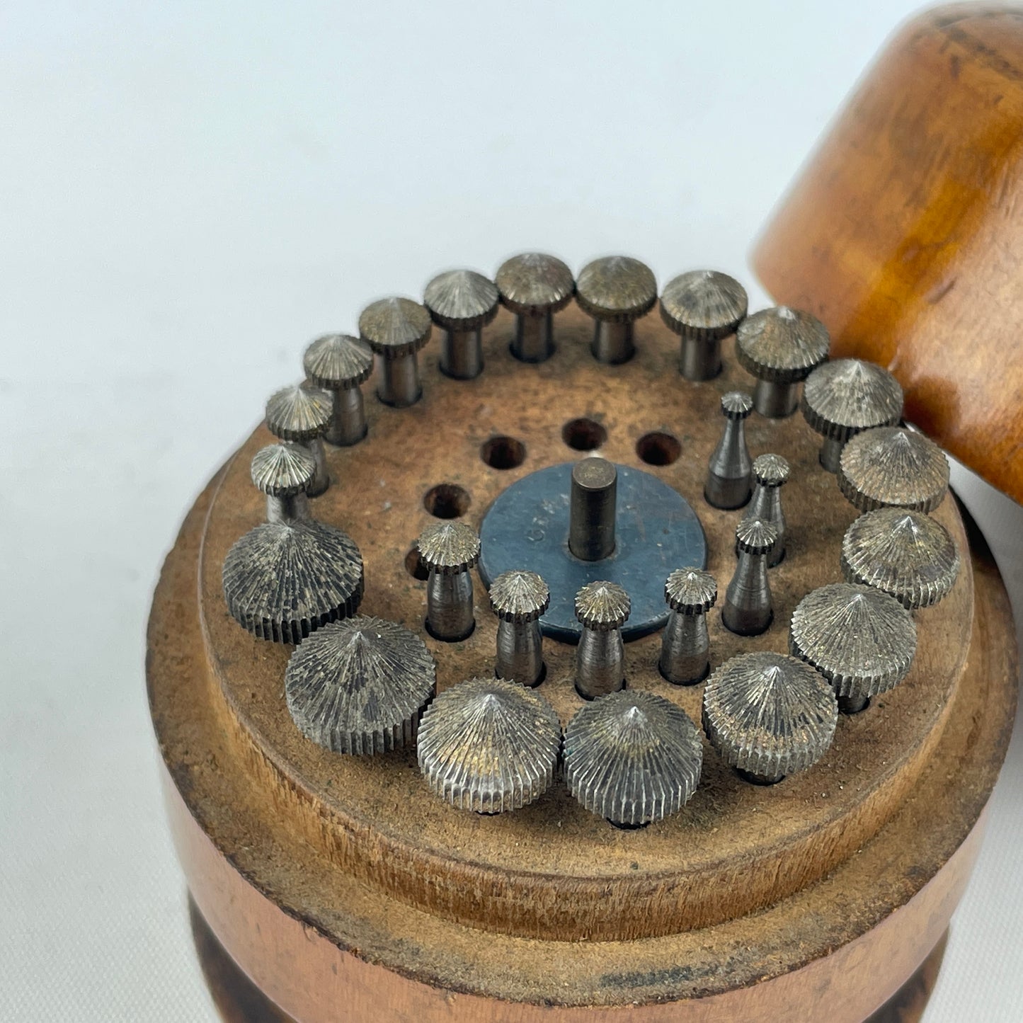 Oct Lot 4- Vintage Jeweling Deburring Set