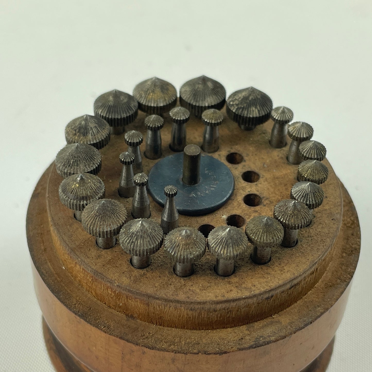 Oct Lot 4- Vintage Jeweling Deburring Set