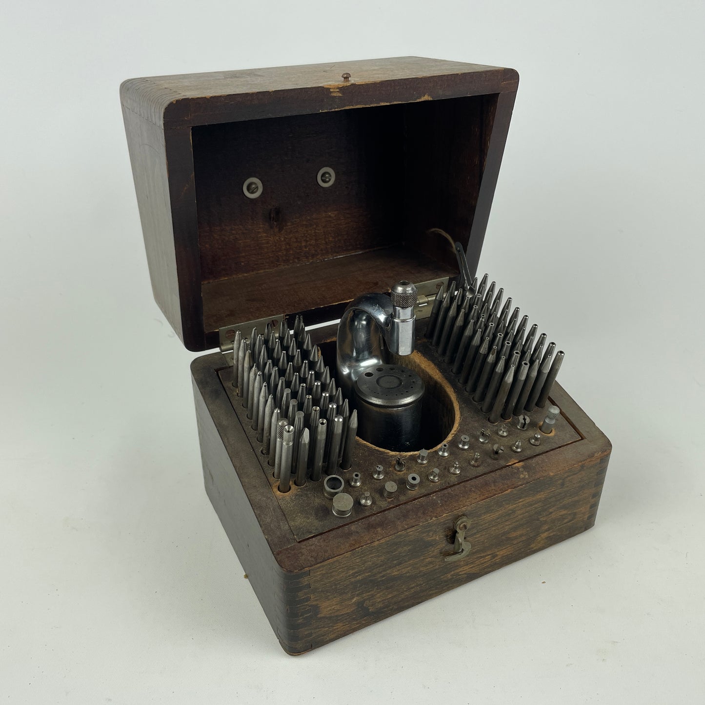 Oct Lot 10- Kendrick & Davis Series 600 Boxed Staking Set