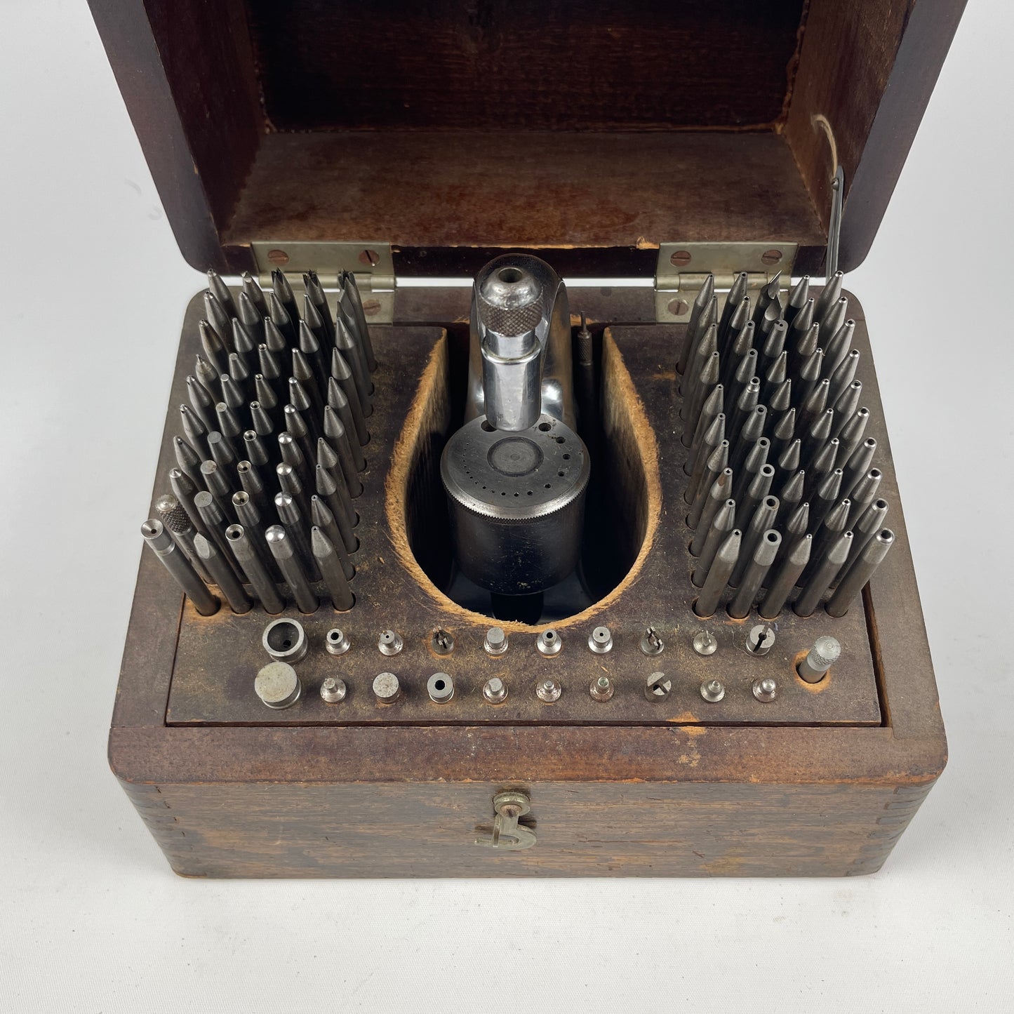 Oct Lot 10- Kendrick & Davis Series 600 Boxed Staking Set