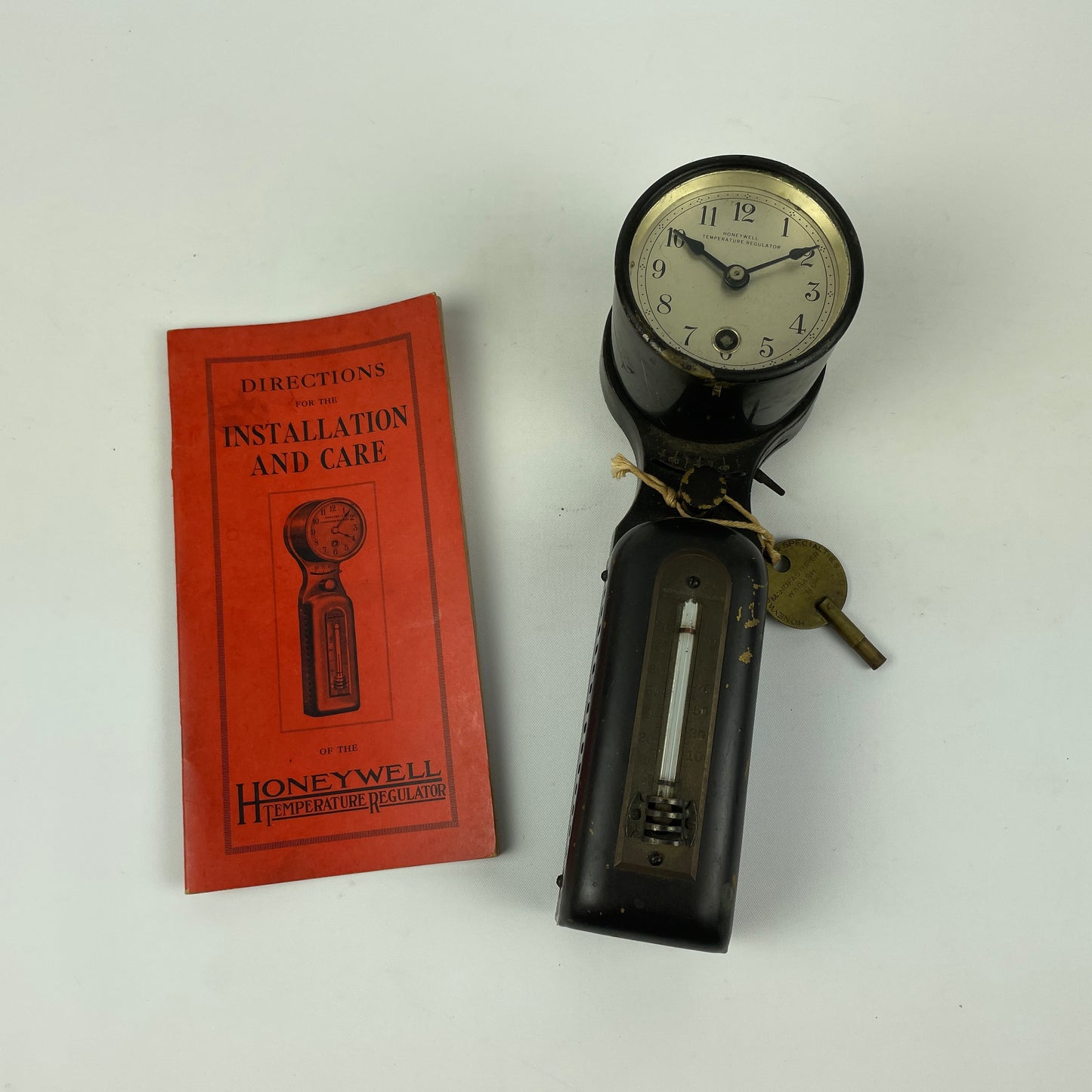 Oct Lot 12- Honeywell Temperature Regulator