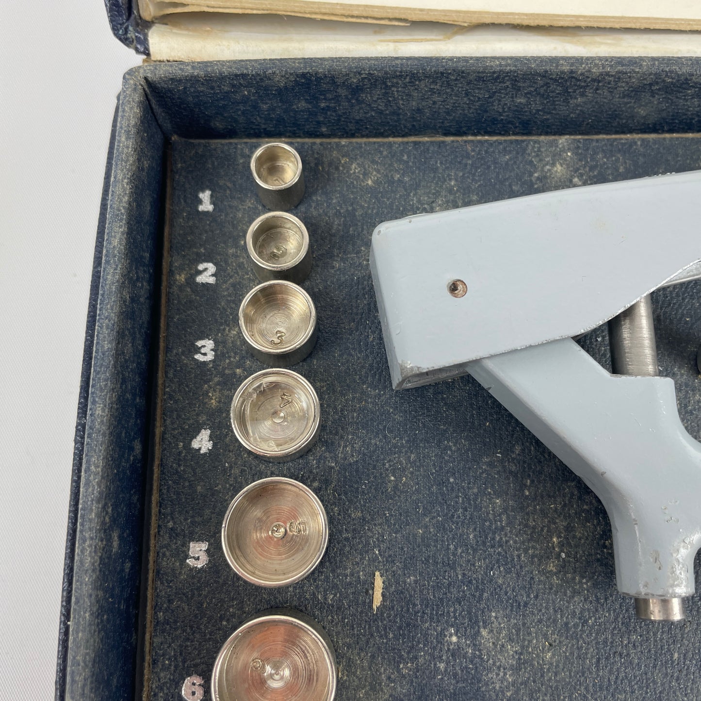 Oct Lot 48- Germanow Simon Hand Crystal Press