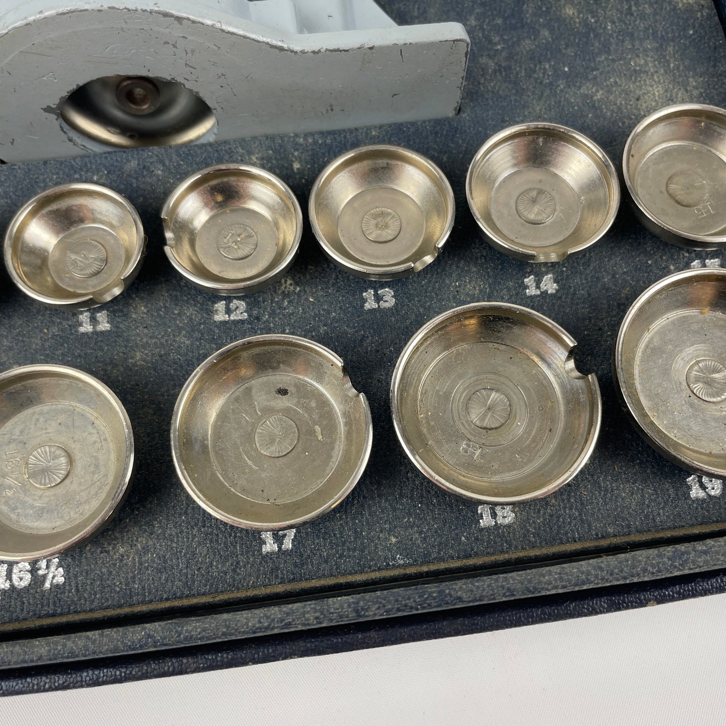Oct Lot 48- Germanow Simon Hand Crystal Press