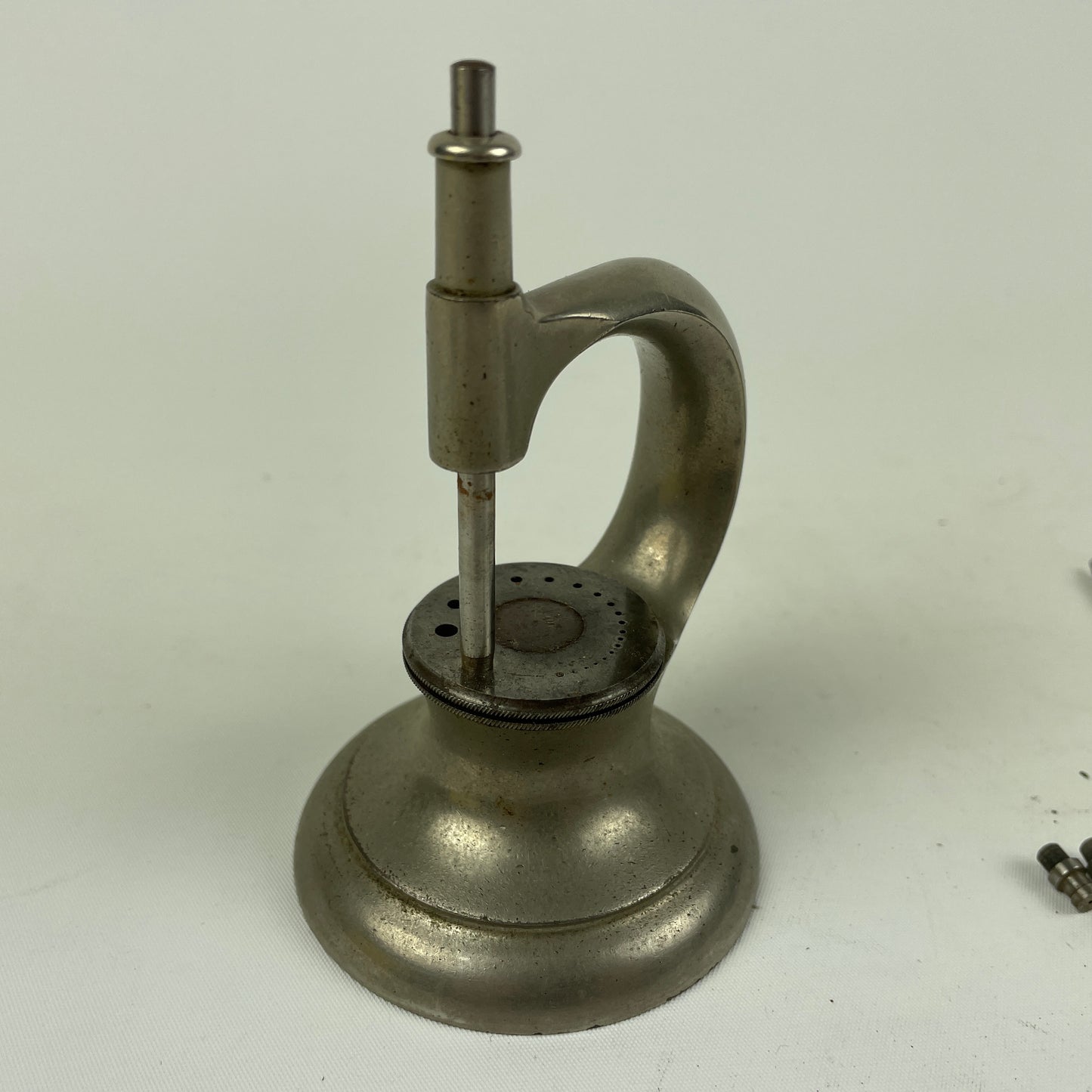 Oct Lot 63- K & D Staking Set Assortment