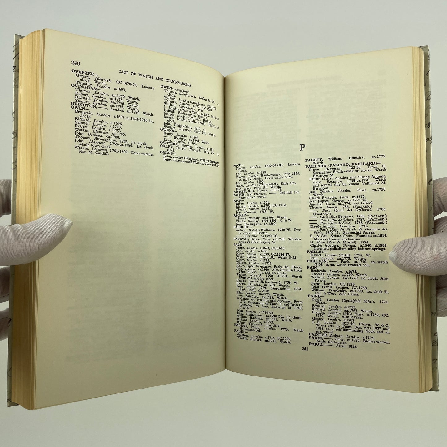 Nov Lot 22- Watchmakers & Clockmakers of the World Vol. 1