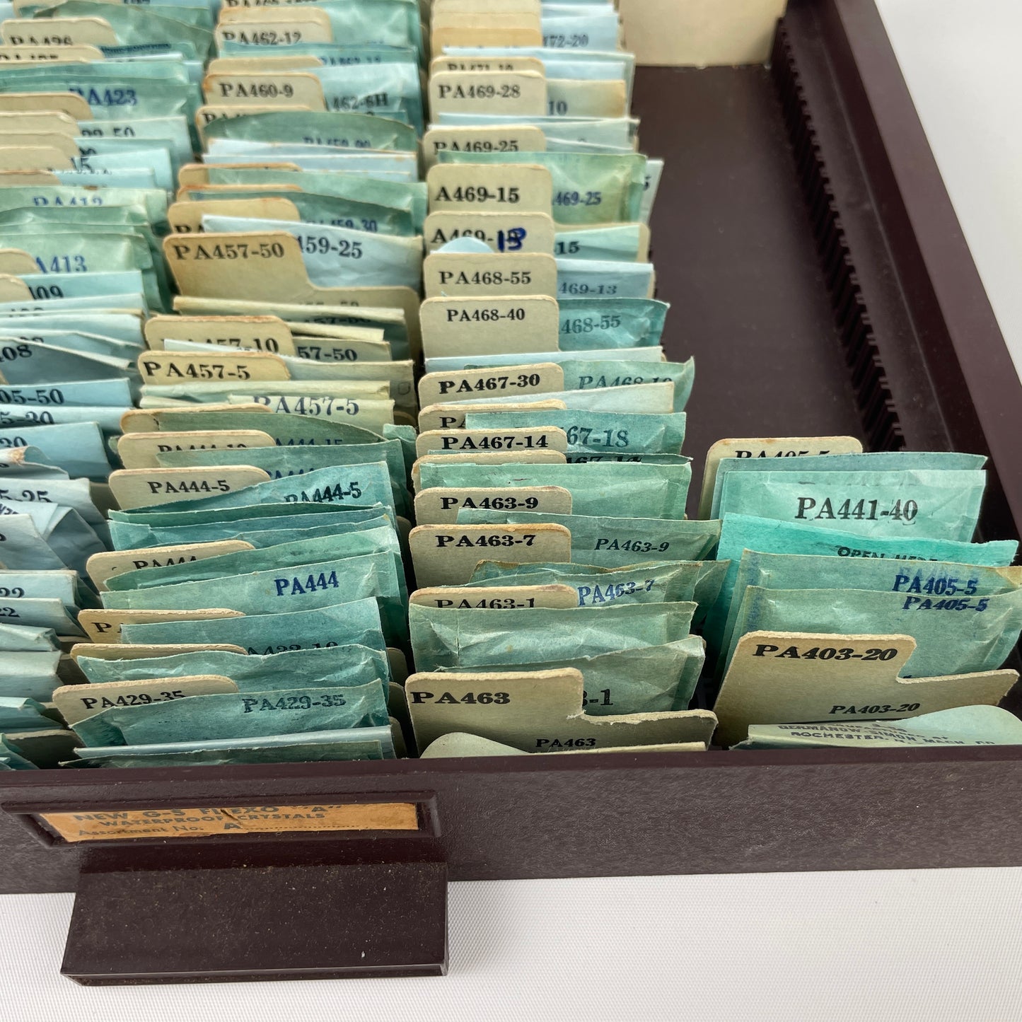 Nov Lot 32- NOS G-S PAS “Waterproof” Round