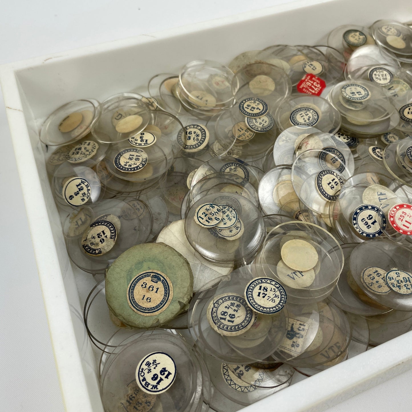 Nov Lot 4- NOS Glass Watch Crystals