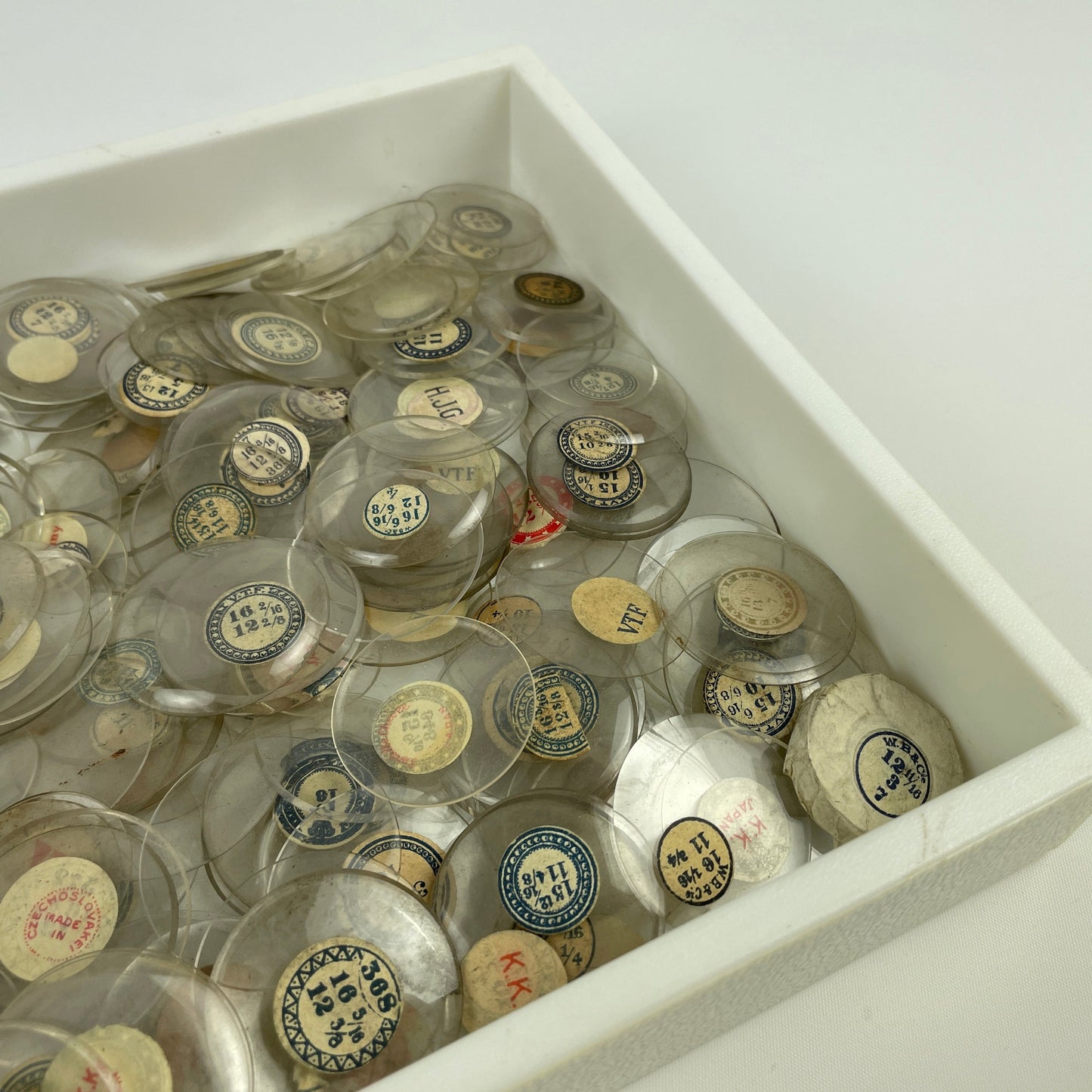 Nov Lot 4- NOS Glass Watch Crystals