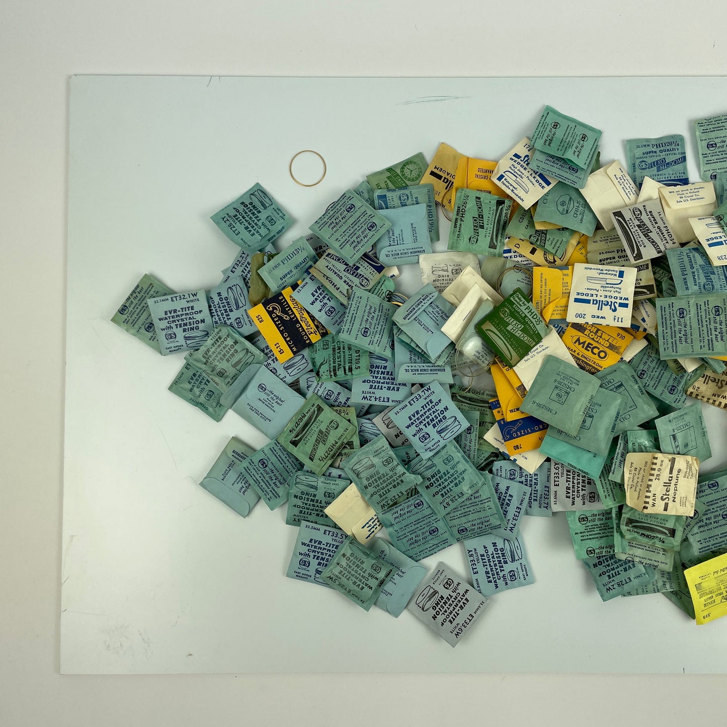 Nov Lot 29- Assorted G-S Crystals
