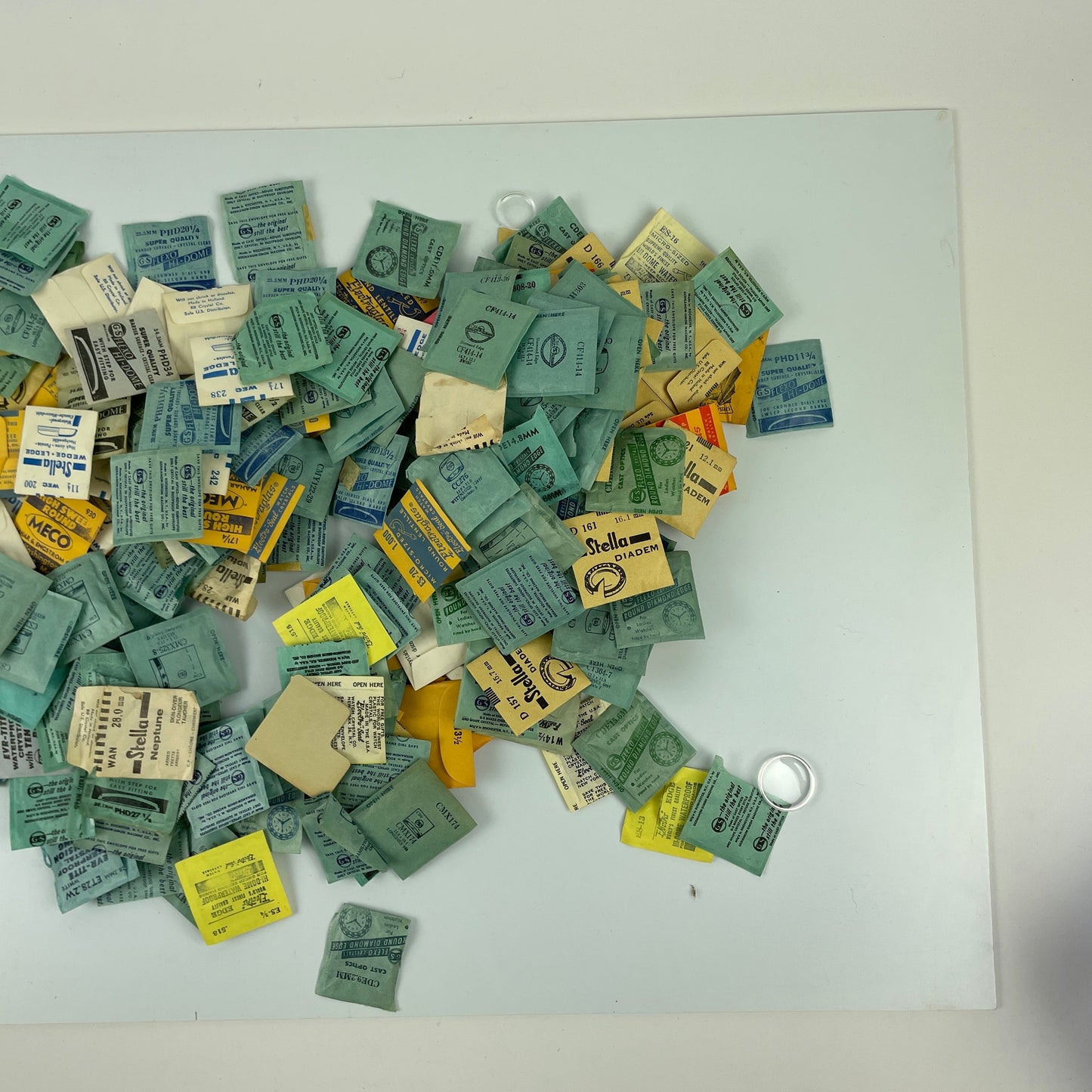 Nov Lot 29- Assorted G-S Crystals