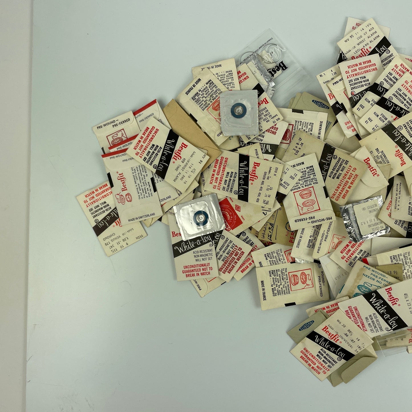 Nov Lot 39- Huge Lot of White Mainsprings