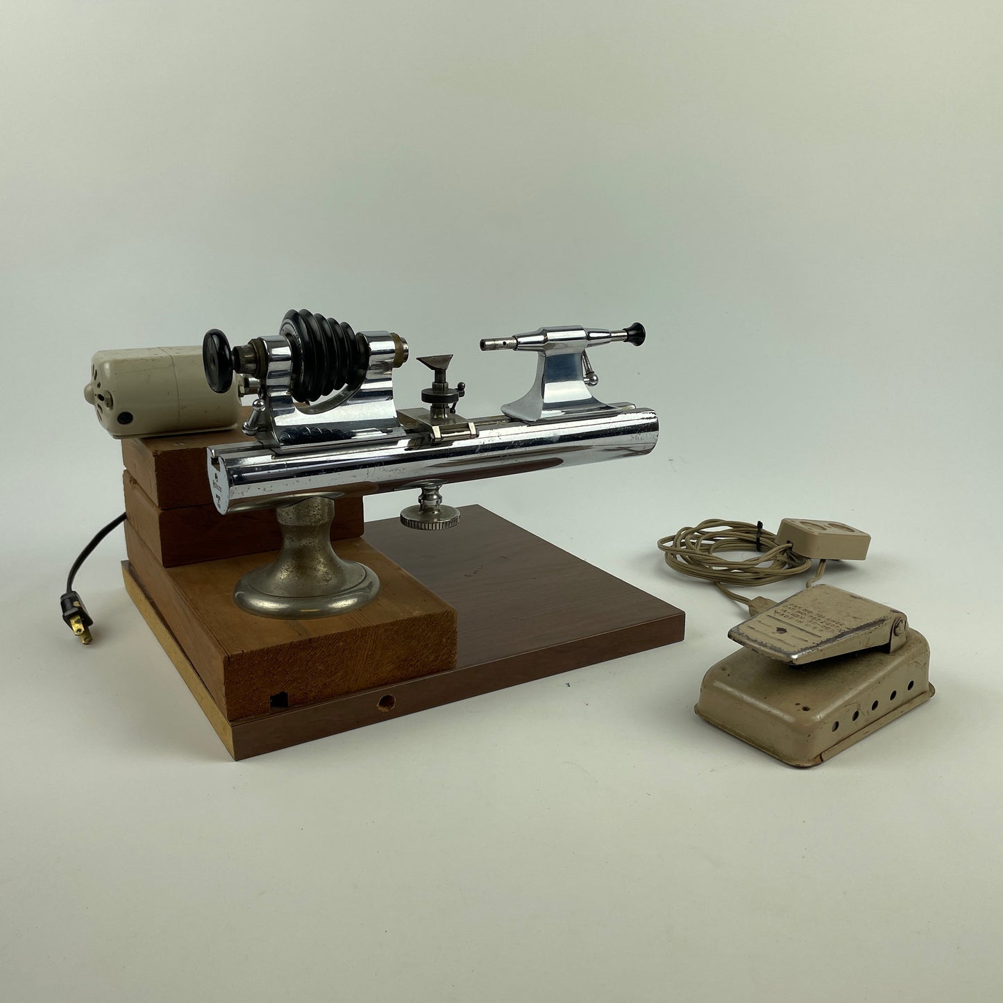 Nov Lot 2- Marshall 8MM Watchmakers Lathe