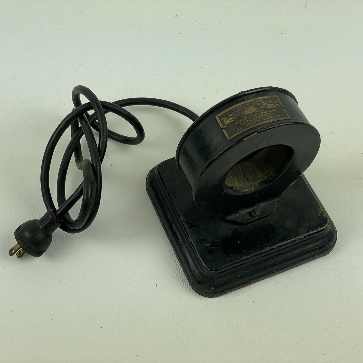 Nov Lot 5- Green’s Automatic Demagnetizer