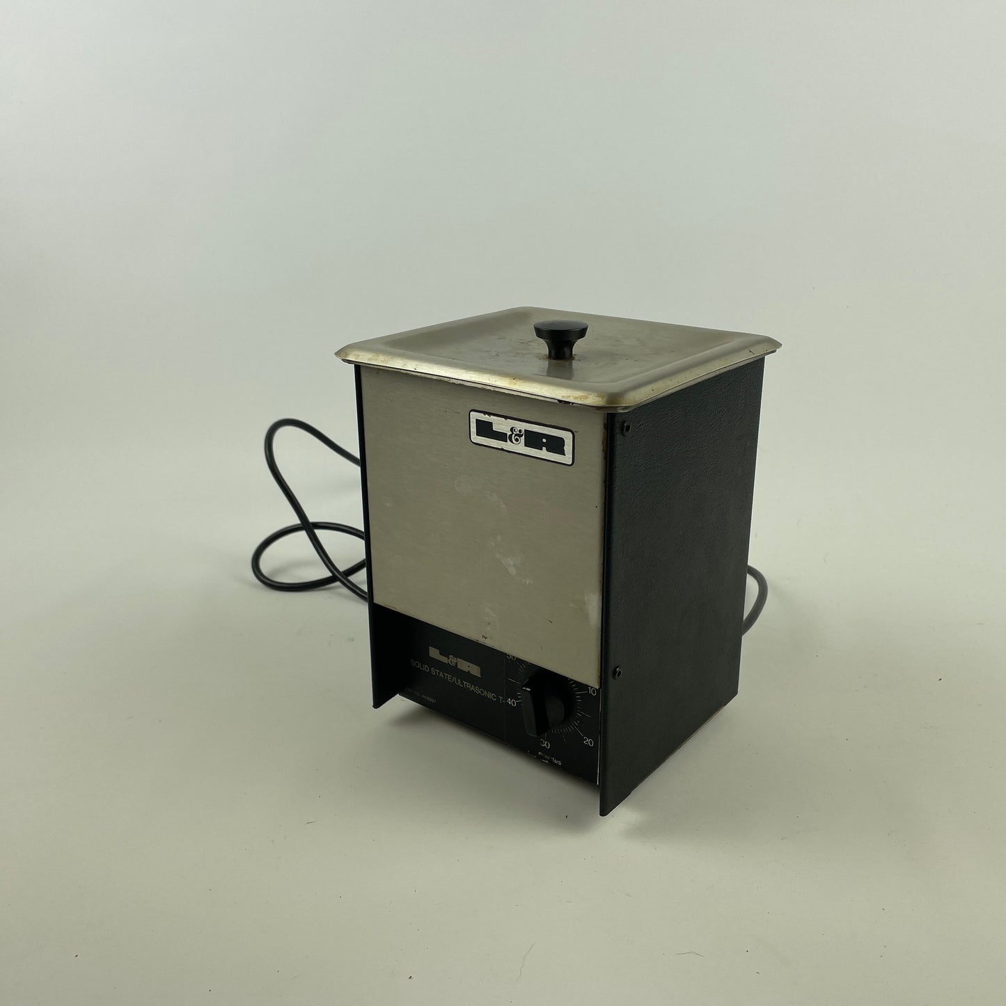 Nov Lot 3- L & R Ultrasonic Cleaner
