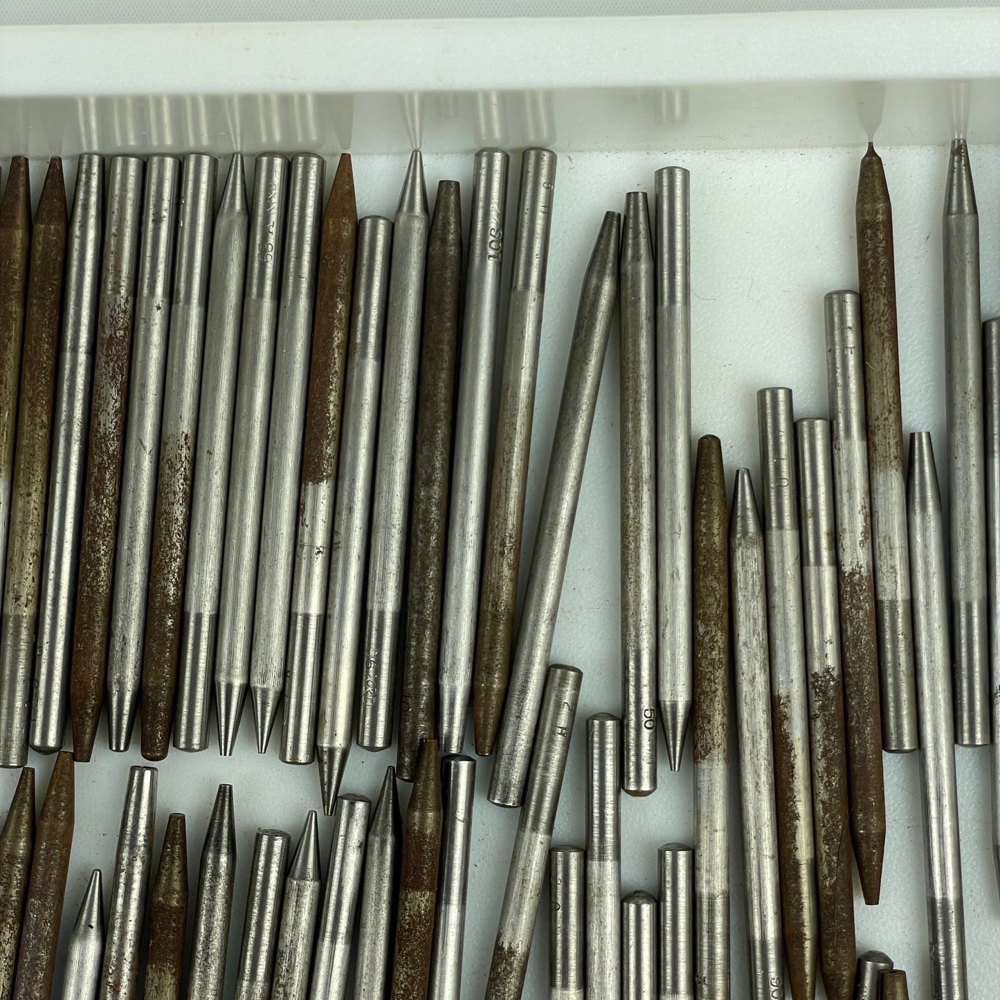 Nov Lot 52- Staking Set Stakes (120)