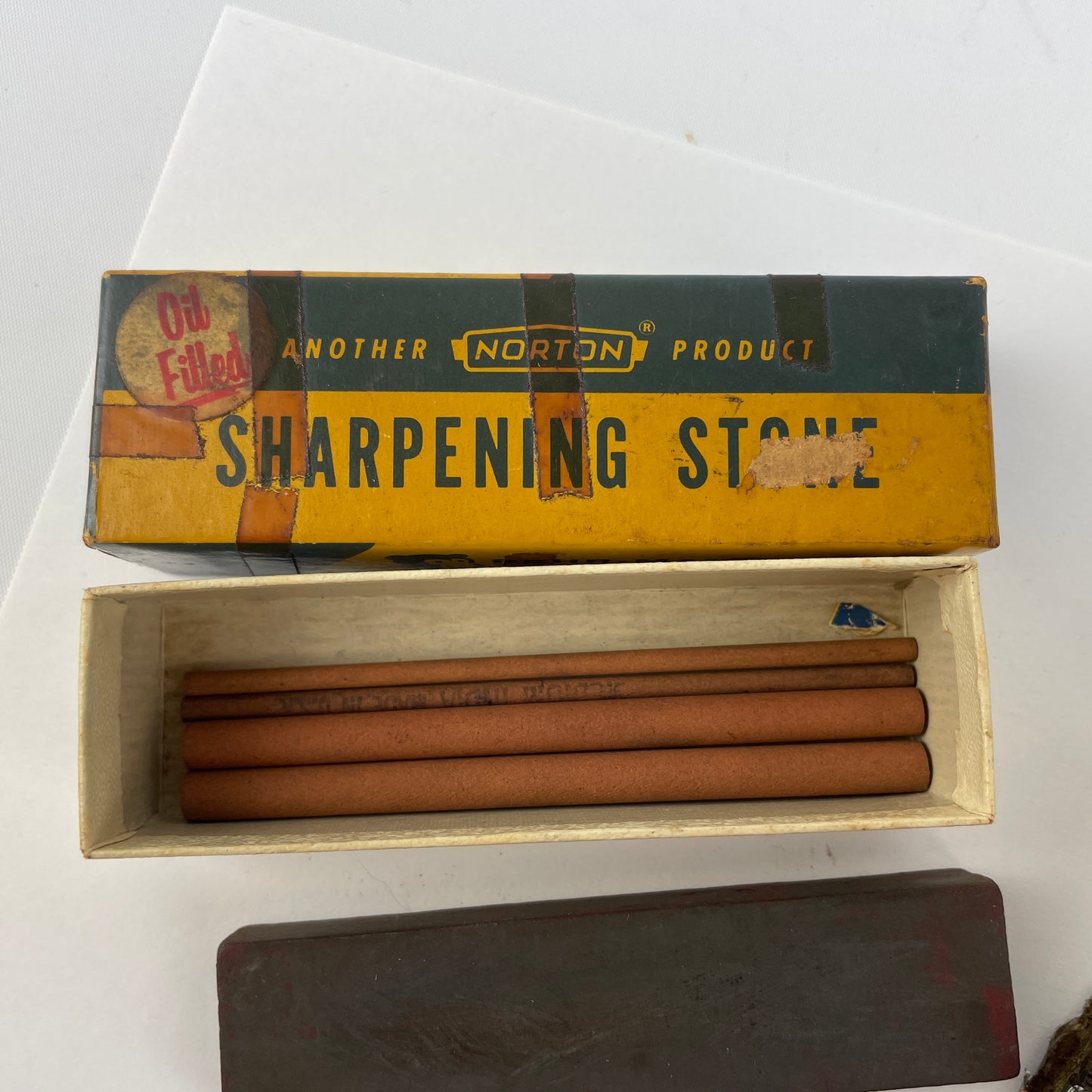 Jan Lot 23- Watchmaker’s & Clockmaker’s Polishing & Sharpening Stones