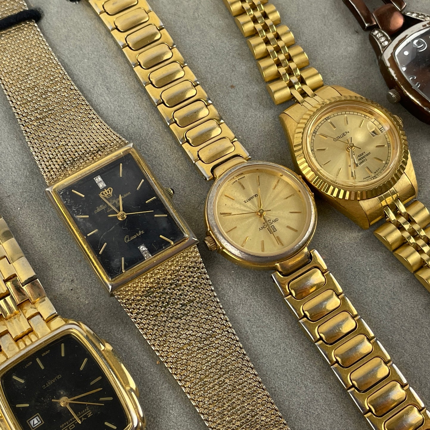 Jan Lot 45- Watchmaker’s tray of Quartz Wristwatches