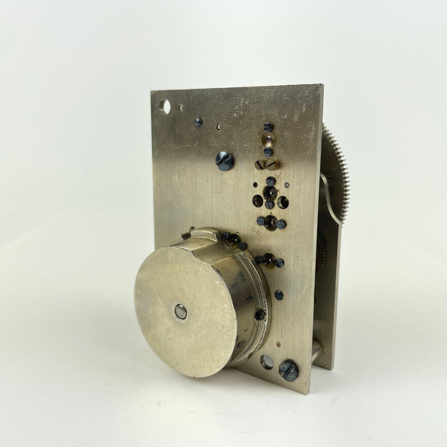 Jan Lot 50- Sargent bank Vault Clock