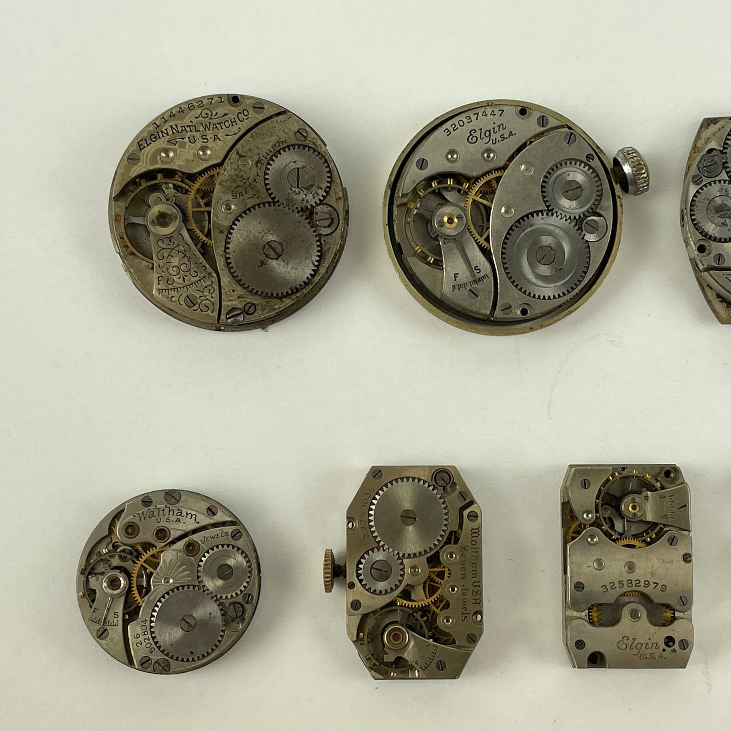 Jan Lot 55- 7 & 17 Jewel Vintage Mechanical Wristwatch Movements