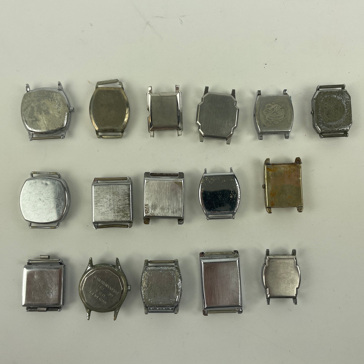 Jan Lot 75- Men’s Vintage Wristwatch Fancy Men’s Cases